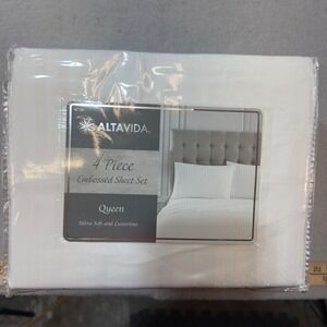 ALTAVIDA Queen 4 Piece‎ Embossed Sheet Set Ultra Soft Luxurious White